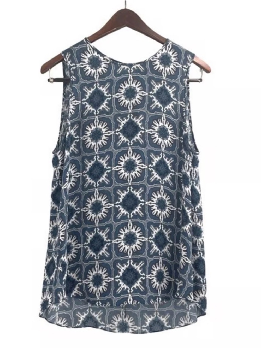 NEW! Theory Bringam Silk Sleeveless Blouse Blue Paisley Print Size Small